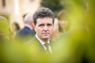 edited nicusor dan merge joi in polonia intrevederi cu presedintele si premierul tarii la varsovia care este agenda discutiilor 69a8335e9b7ee