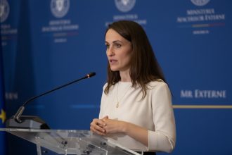 edited oana toiu despre romanii din orientul mijlociu avem un numar de 14 000 de cetateni in eau si cateva sute in israel 69a584a601e09