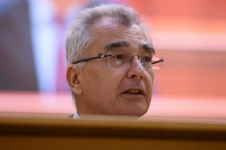 edited petrisor peiu coalitia psd pnl usr udmr a renuntat sa mai sustina scutirea cass pentru mamele aflate in concediu pentru cresterea copiilor 69bc1267a3283