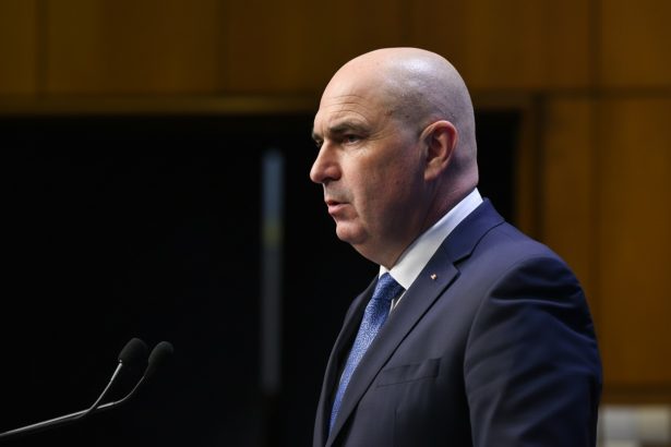 edited reducerea deficitului comercial ilie bolojan ar fi discutat cu ceo ul schwarz group despre investitii si fabrici in romania 69b03ad292221