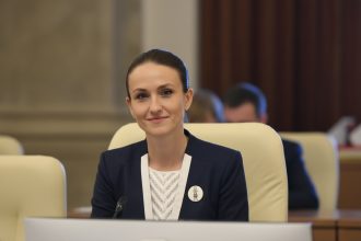 edited toiu peste 7 400 de candidati romani pentru concursul de intrare in randul functionarilor europeni 69b454d49d2e4