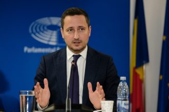 edited vicepresedinte al parlamentului european europa depinde mult prea mult de importuri de petrol din afara contextul in care chisinaul e dat exemplu 69c3e3ffc2826