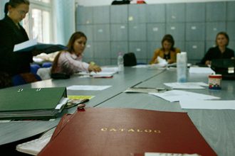 efectul bolojan aproape 400 de profesori au plecat din sistem de la inceputul anului scolar 2025 2026 69a7e4ae3805d