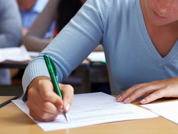 evaluare nationala peste 12 000 de elevi au lipsit la simularea la proba de matematica 69b95ee43dca7