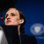 gandul fata minora a lui victor ponta interzisa la imbarcarea in autocarul care transporta copii din dubai in aeroportul din oman pentru a i aduce acasa 69a9687e9a5be