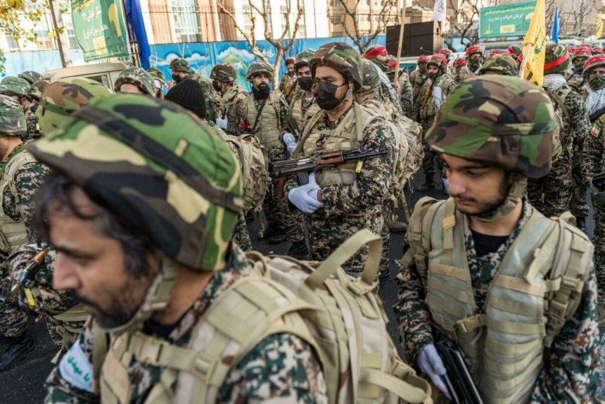 garda revolutionara islamica raspunde amenintarilor lui trump iranul va decide cand se va termina razboiul 69af8bad3c795