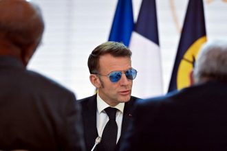 Emmanuel Macron discurs despre umbrela nucleară franceză pentru Europa și implicațiile pentru securitatea României.