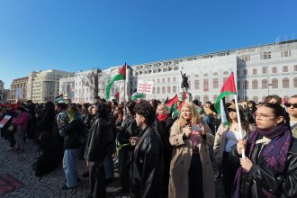 manifestatie in piata universitatii de 8 martie pentru drepturile femeilor 69ad7cee83447