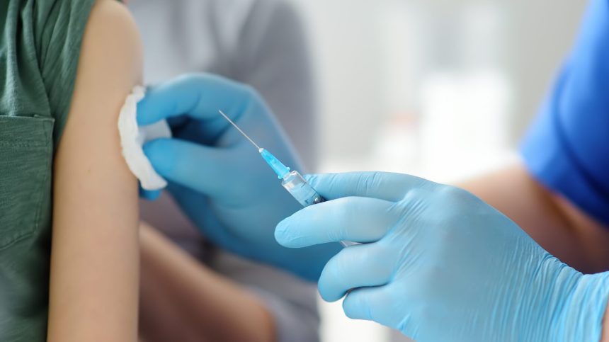 miliarde de euro in joc romania si alte doua state ue continua lupta cu pfizer pentru dozele de vaccin anti covid 69c6bb91b892d