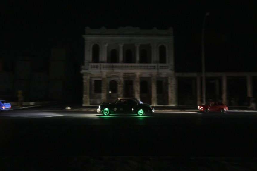 milioane de oameni au ramas fara curent electric dupa o pana de curent majora ce a lovit cuba 69a9879f317bc