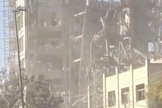 news alert israelul a bombardat complexul grupului care alege noul lider suprem al iranului 69a70576df927