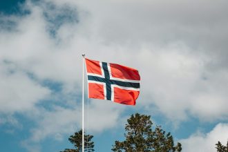 norvegia dispusa sa discute cu franta despre cooperarea in domeniul descurajarii nucleare 69a708f241da7