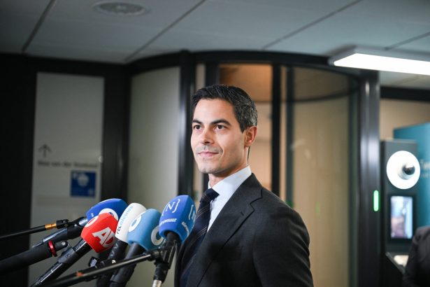 premierul olandez critica atacurile asupra iranului si invoca incalcarea dreptului international 69ac2e1a926e8