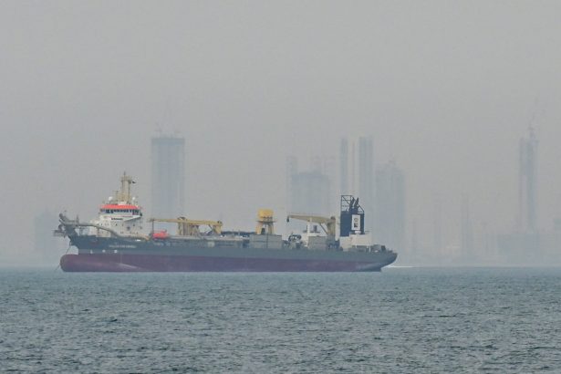 pretul petrolului urca a treia zi la rand pe fondul tensiunilor din orientul mijlociu 69a64c39d8482