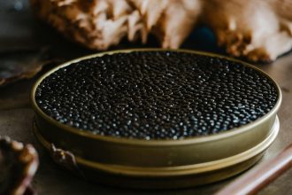 primul caviar produs ecologic in europa se vinde chiar si cu 8 000 de euro pe kilogram 69a4325968fd8