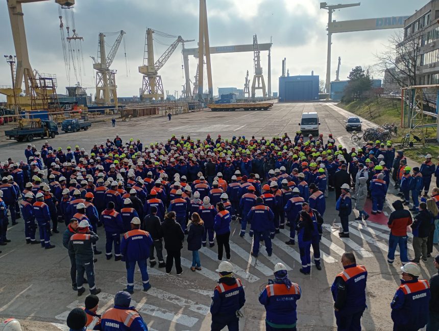 protest la santierul naval damen mangalia dupa intarzieri repetate ale salariilor 69bba44d2e2fa