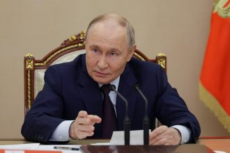 putin a ordonat eliberarea a doi prizonieri de razboi cu dubla cetatenie ucraineana si maghiara 69a888168f304