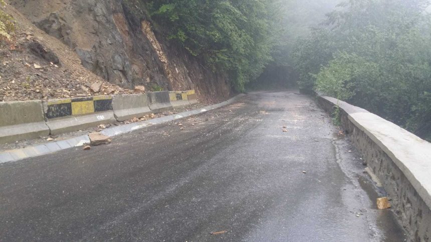 restrictii de circulatie pe valea oltului timp de trei luni traficul pe dn7 va fi oprit periodic intre ramnicu valcea si vestem 69b7c2a2256e7