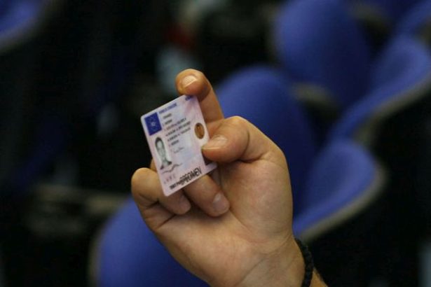 sondaj inscop peste 50 din romani sustin suspendarea permisului cand soferii nu platesc amenzile in termen de 90 de zile 69ba7f314a91b