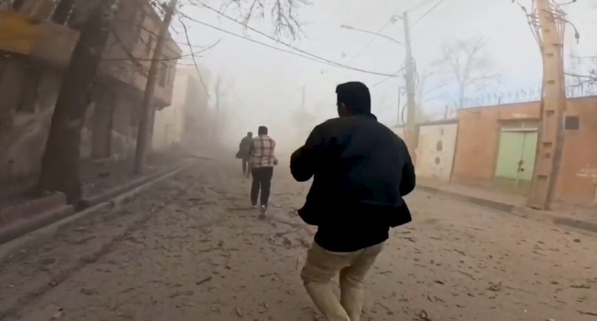 sute de persoane fug din iran prin azerbaidjan din cauza razboiului 69a97e32dc0b5