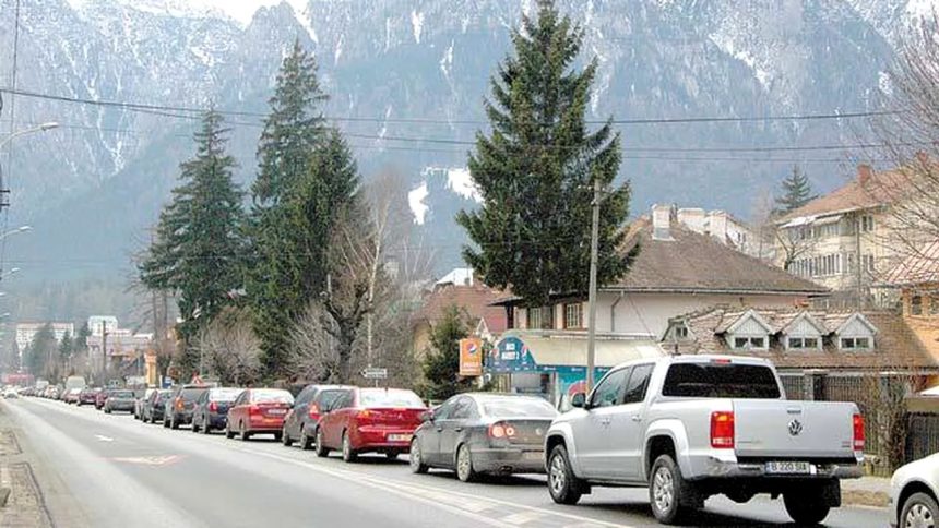 trafic duminica seara coloana pe dn1 intre sinaia si comarnic 69a4770b6696a