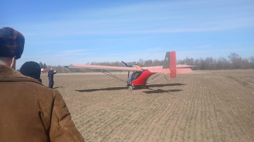 un ucrainean a fugit de razboi cu un aparat de zbor de mici dimensiuni si a aterizat la suceava 69ad8e7ec125a