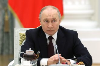 vladimir putin se implica in criza mondiala a petrolului ce mesaj are pentru europa 69aef596ce757