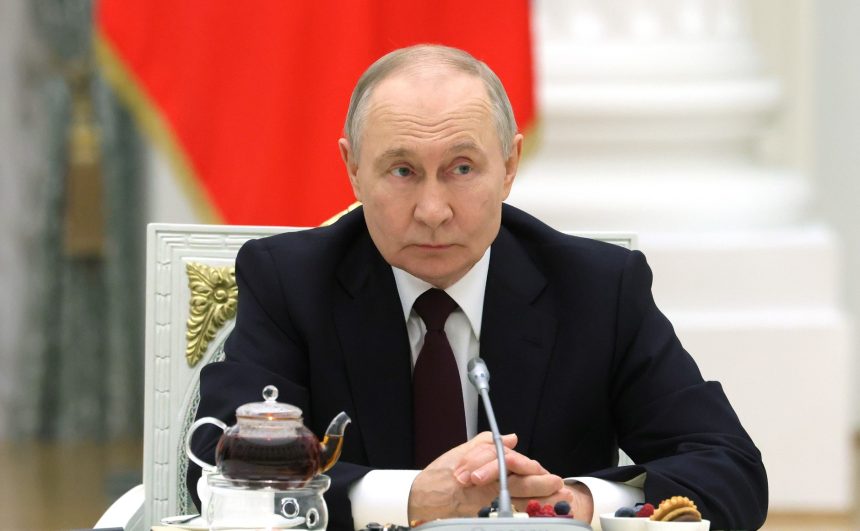 vladimir putin se implica in criza mondiala a petrolului ce mesaj are pentru europa 69aef596ce757