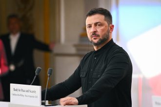 zelenski avertizeaza ca prelungirea conflictului din orientul mijlociu ar putea afecta sprijinul acordat ucrainei 69ade6ca3cb31