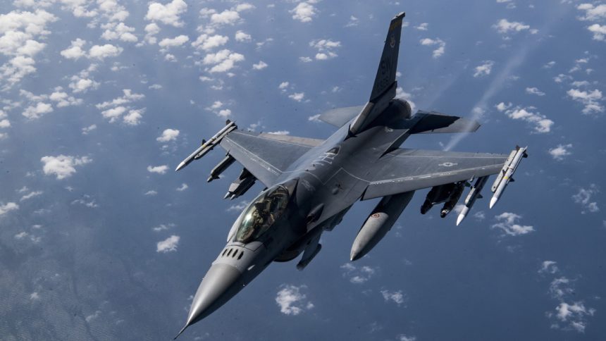 aeronavele f 16 romanesti au escortat un avion de spionaj rusesc prima interventie a detasamentului carpathian vipers in lituania 69e05bff51b14