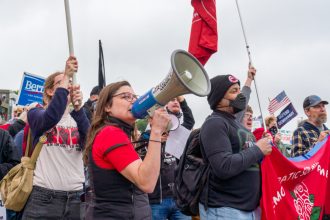 cer redistribuirea averilor dar fac parte din clasa privilegiata membrii dsa mult mai bogati decat si ar imagina criticii 69ee766f5ec8d