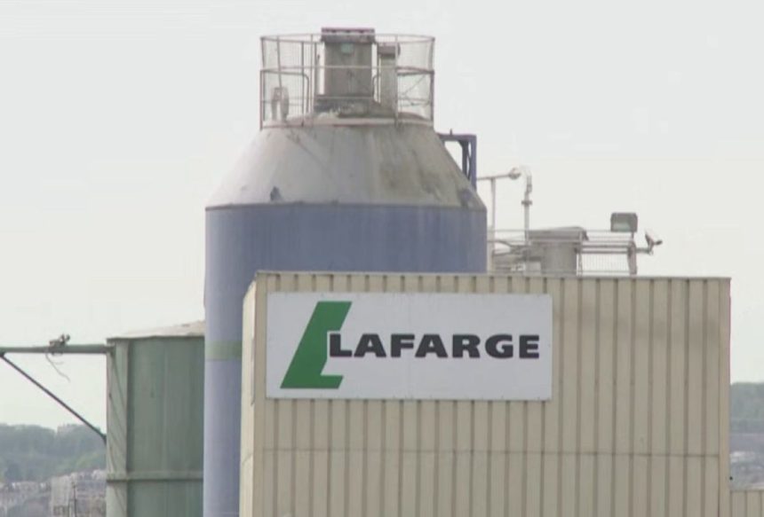 compania lafarge condamnata in franta pentru finantarea terorismului in siria 69ddcde668d3c