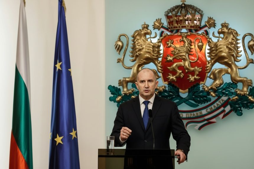 edited alegeri in bulgaria rumen radev isi mareste avansul inaintea scrutinului de duminica 69e09a0668712