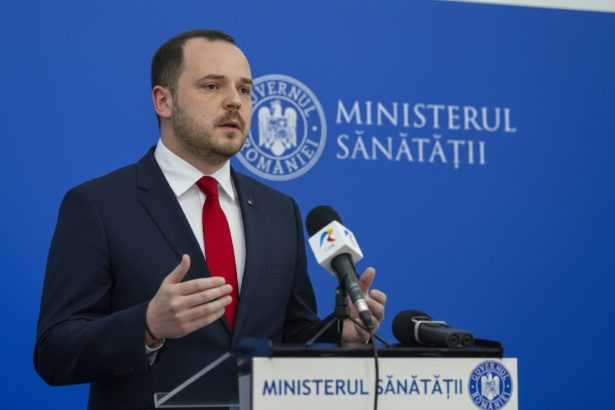 edited alexandru rogobete pleaca la washington va avea intalniri cu reprezentantii companiei pfizer 69dcd45ec0d31