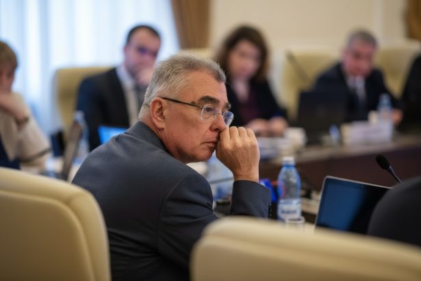 edited aur va depune motiune de cenzura impotriva guvernului bolojan anunta petrisor peiu 69ec7fd16e369