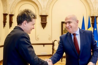 edited cum i se adreseaza premierul ilie bolojan lui nicusor dan in discutiile private bolojan respect functiile respect institutiile 69eb5ac671078