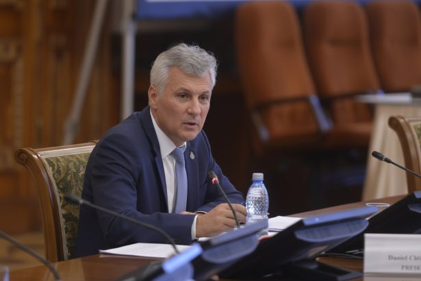 edited daniel catalin zamfir acuza planul lui bolojan ni se propune sa vindem ce mai avem prin casa 69e0e79bc4b09