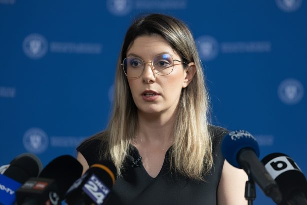 edited diana buzoianutevi care deverseaza in mare si statii gpl ingropate in nisip trag in jos turismul romanesc 69eca1c711b28