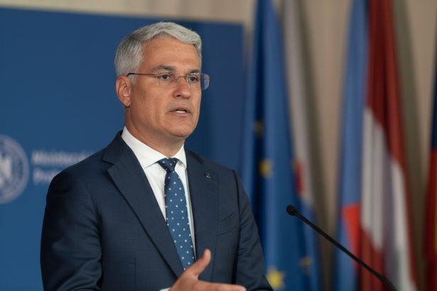 edited dragos pislaru despre pensiile speciale si fondurile ue am un optimism rezervat cu privire la plata pe care comisia va decide sa o faca pe acest jalon 69d781720b6ee