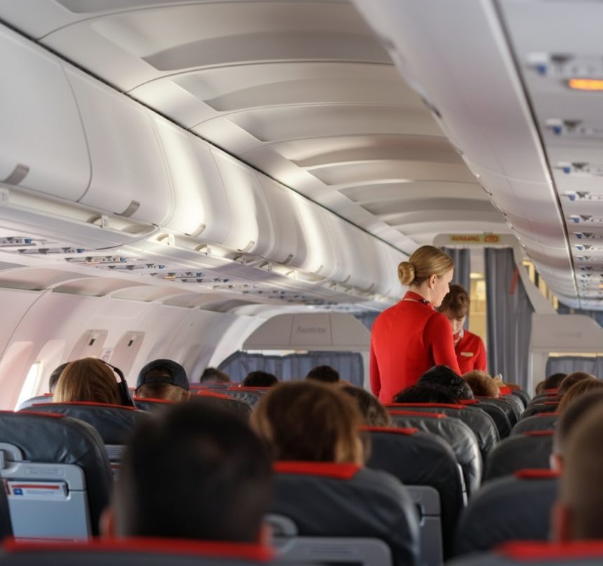 edited in timp ce tarom isi asteapta ultima strigare o alta companie aeriana romaneasca prinde aripi 69f322e446f99