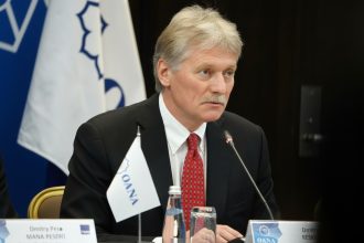 edited kremlinul nu se asteapta la o prabusire a nato si vorbeste despre negocieri dificile cu ucraina 69db94714cde9