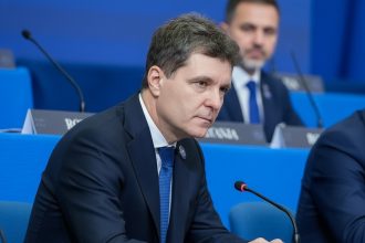 edited nicusor dan intrebat daca este de partea lui bolojan in contextul referendumului psd imi voi pastra rolul de mediator si voi invita la calm 69e10e2c038a2