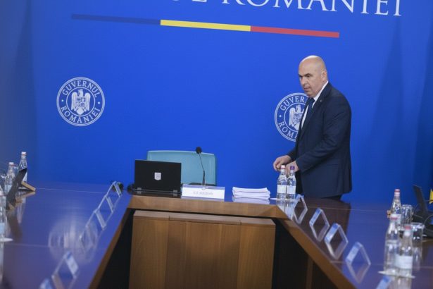 edited proiectul de lege privind cumulul pensie salariu la stat va fi adoptat astazi de guvern intr o sedinta extraordinara 69f2ef7bec730