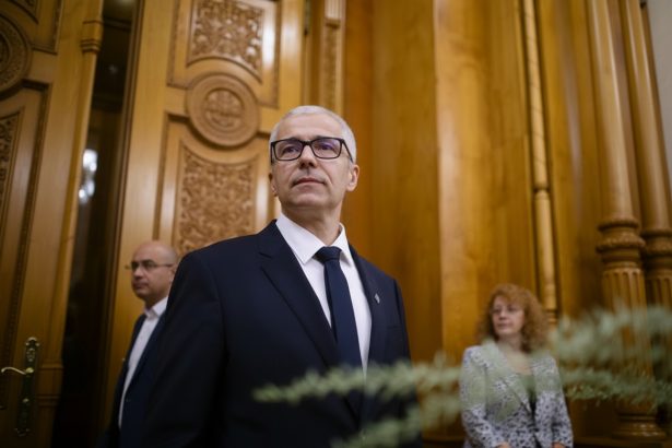 edited radu marinescu domnul prim ministru a ajuns premier al romaniei intr o coalitie in care psd este partidul majoritar 69e8788bbd39d