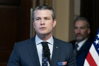 edited scandal in sua democratii cer demisia sefului pentagonului din cauza razboiului din iran 69d49cd52d75f