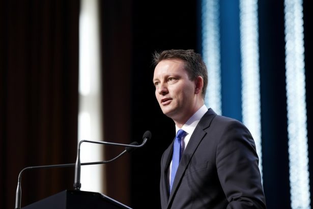 edited siegfried muresan reactie dupa rezultatul alegerilor din ungaria este o infrangere pentru vladimir putin si pentru toti cei care vor slabirea uniunii europene 69dcce80aeb26