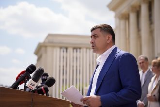 edited simion ii raspunde lui peter magyar nu am dansat pe mormintele poporului tau 69ddeff58f318