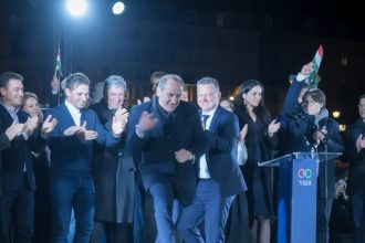 edited video cine este politicianul tisza al carui dans electoral a devenit viral ar putea ajunge in guvernul magyar 69dcac86bccf7