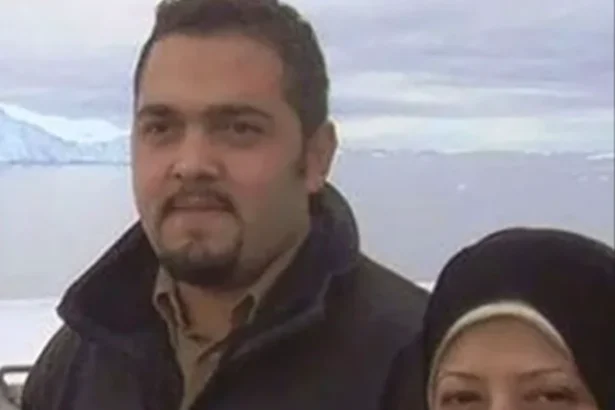 fiul unei propagandiste a dictaturii islamiste din iran ridicat de ice rezidenta in sua ii fusese anulata 69dc85c772c2e