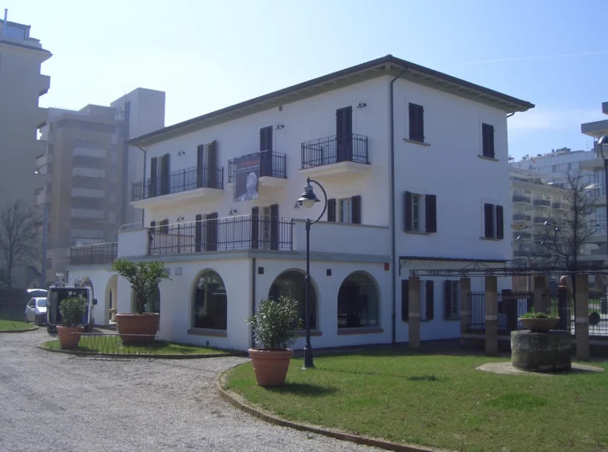 fosta casa de vacanta a lui mussolini a ajuns din nou in proprietatea statului accesul sustinatorilor fascisti la proprietate blocat 69d11e5aa61b2